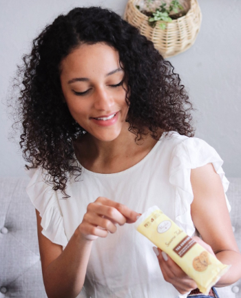 Tahini Tea Cookies on the go? Yes, please! ⁣⠀
⁣⠀
We keep these rich &amp; creamy cookies in our bag for a little afternoon pick-me-up.