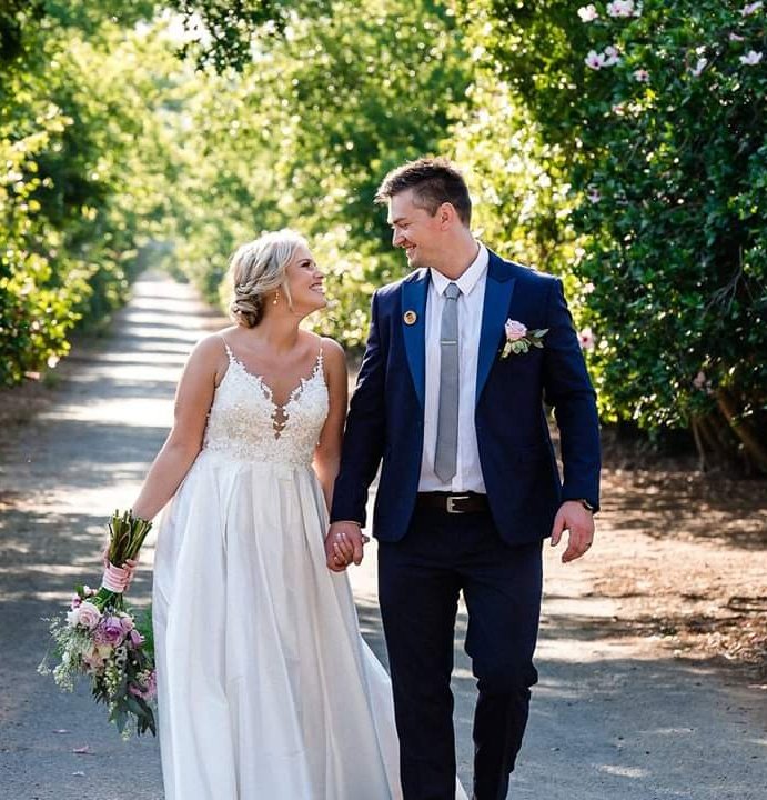 joli_cpt's tweet photo. Maroenel and Hendrik @ Bakenhof Winelands Venue
#JoliWeddings #Joli #Weddings #BridalCouple #bridalbouquet #CapeTown https://t.co/fICHRNAP2U