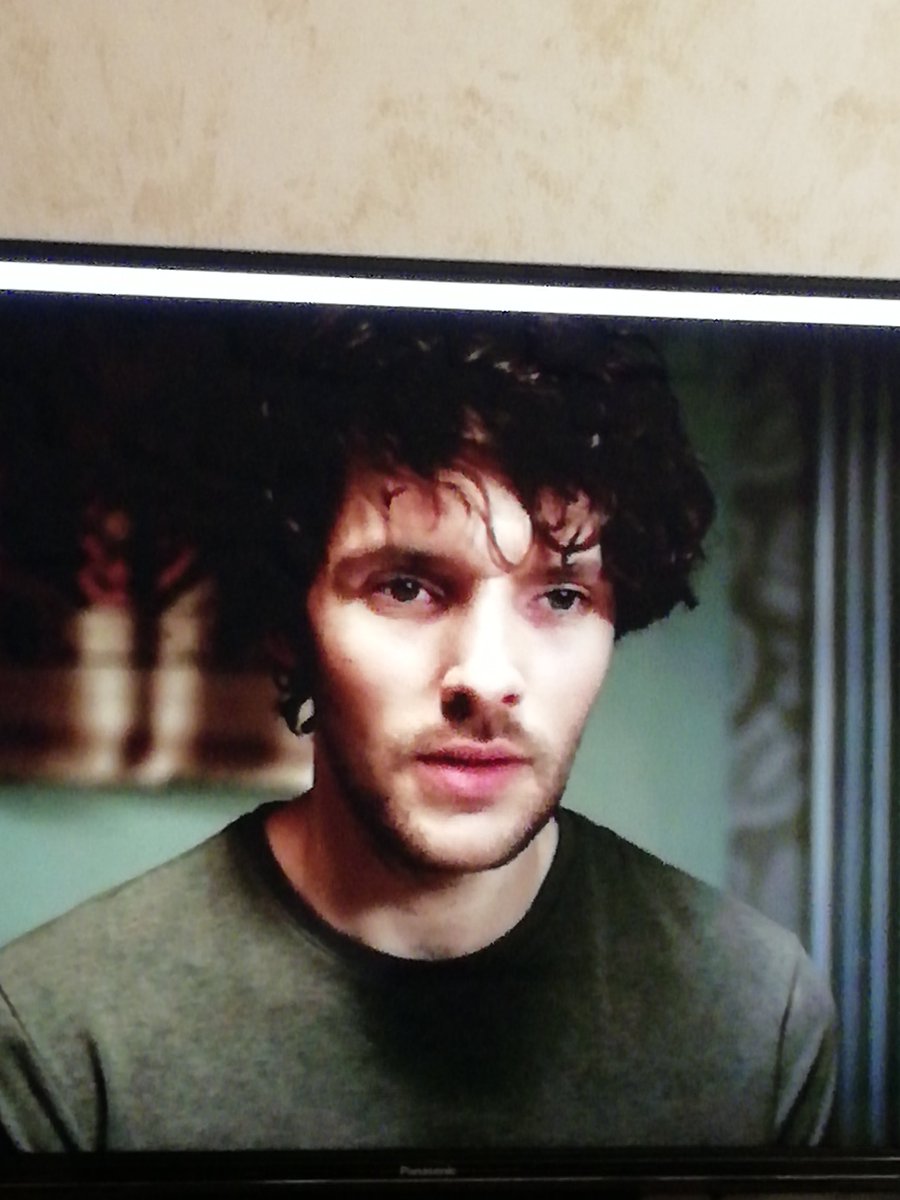 princess_nefer's tweet photo. Come una visione... Sarai l 'ultima cosa che vedrò prima di addormentarmi stasera ♥️#Leo #Humans #ColinMorgan #simplyColin https://t.co/QfSwcsaJsi