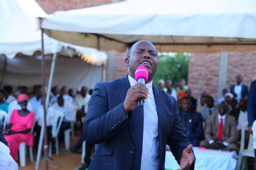 HozianaC's tweet photo. Turashima Imana yabanye natwe aho twaritwagiye kuvuga ubutumwa bwiza bwa Yesu kuri ADEPR Mayange,  mu ntara y'iburasirazuba-Bugesera. Imana ishimwe https://t.co/pE5dlNDmlj