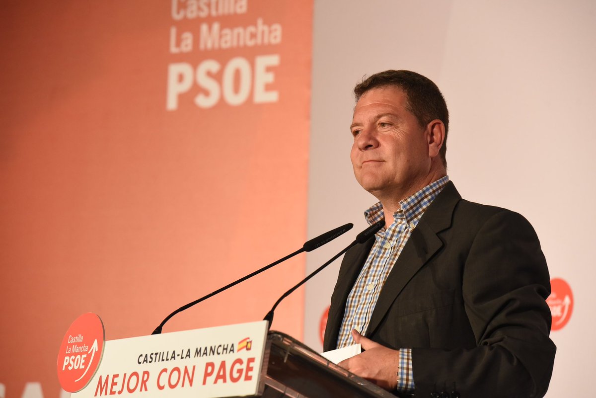 pscmpsoe's tweet photo. .@garciapage: “Cuando llegamos había 26.000 personas esperando, y en cuatro años hemos dado casi 5.000 prestaciones más en dependencia” https://t.co/eGCRIdLYcD