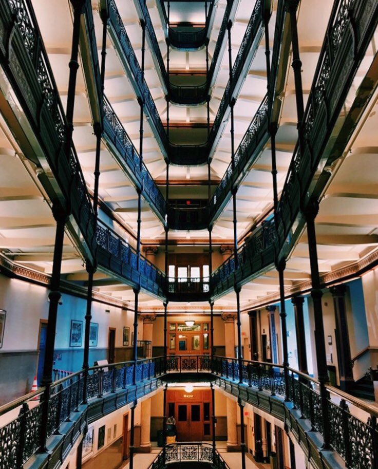 DearMKE's tweet photo. City Hall is a gem 😍
📷: @doublegrr
#dearmke #rustbelttakeover https://t.co/whEaq4vhWQ