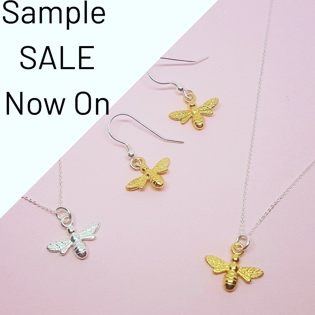 ladykjewellery's tweet photo. Our sample SALE is now on.

https://t.co/6Rpsm8k3OG

#sale #birthday #treat #jewellery https://t.co/NMEb99hVOP