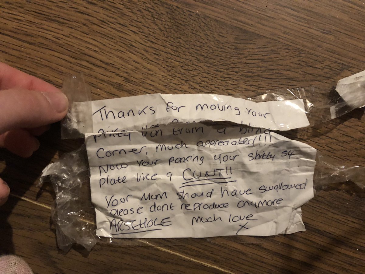 Sooo this was taped to my dads car ahahahaha neighbourly love 😂✌🏻