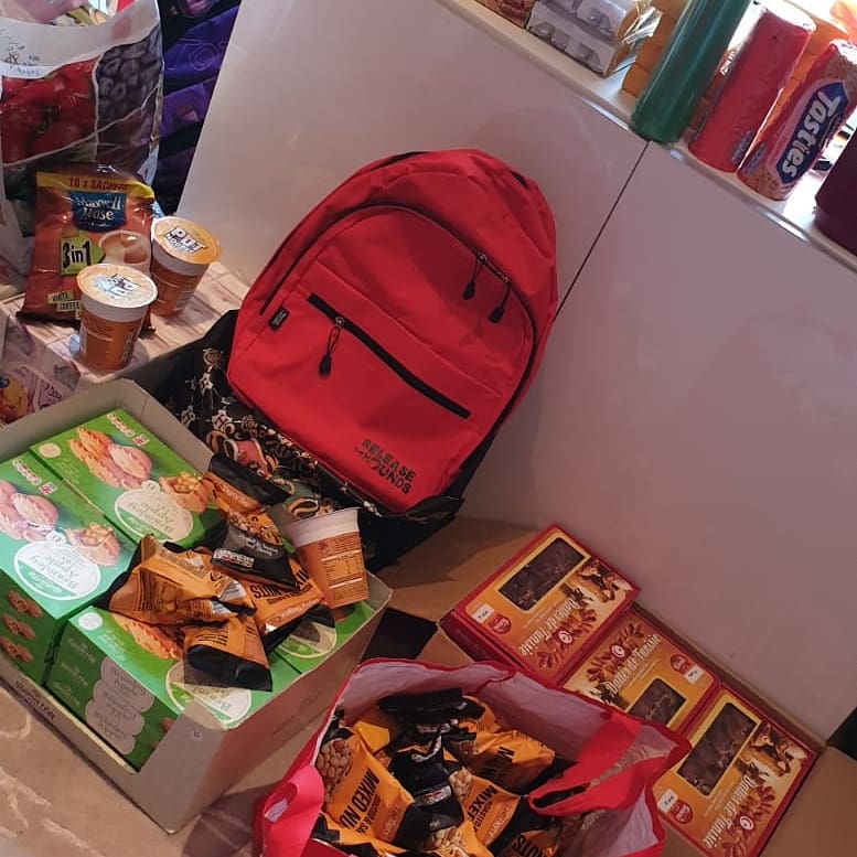 Msoe_Dublin's tweet photo. Bags are ready to be delivered to the homeless men who are fasting in Ramadan. Thank you so much to all those who donated for this. They’ll be delivered tomorrow morning. https://t.co/UgRzsOjJMm