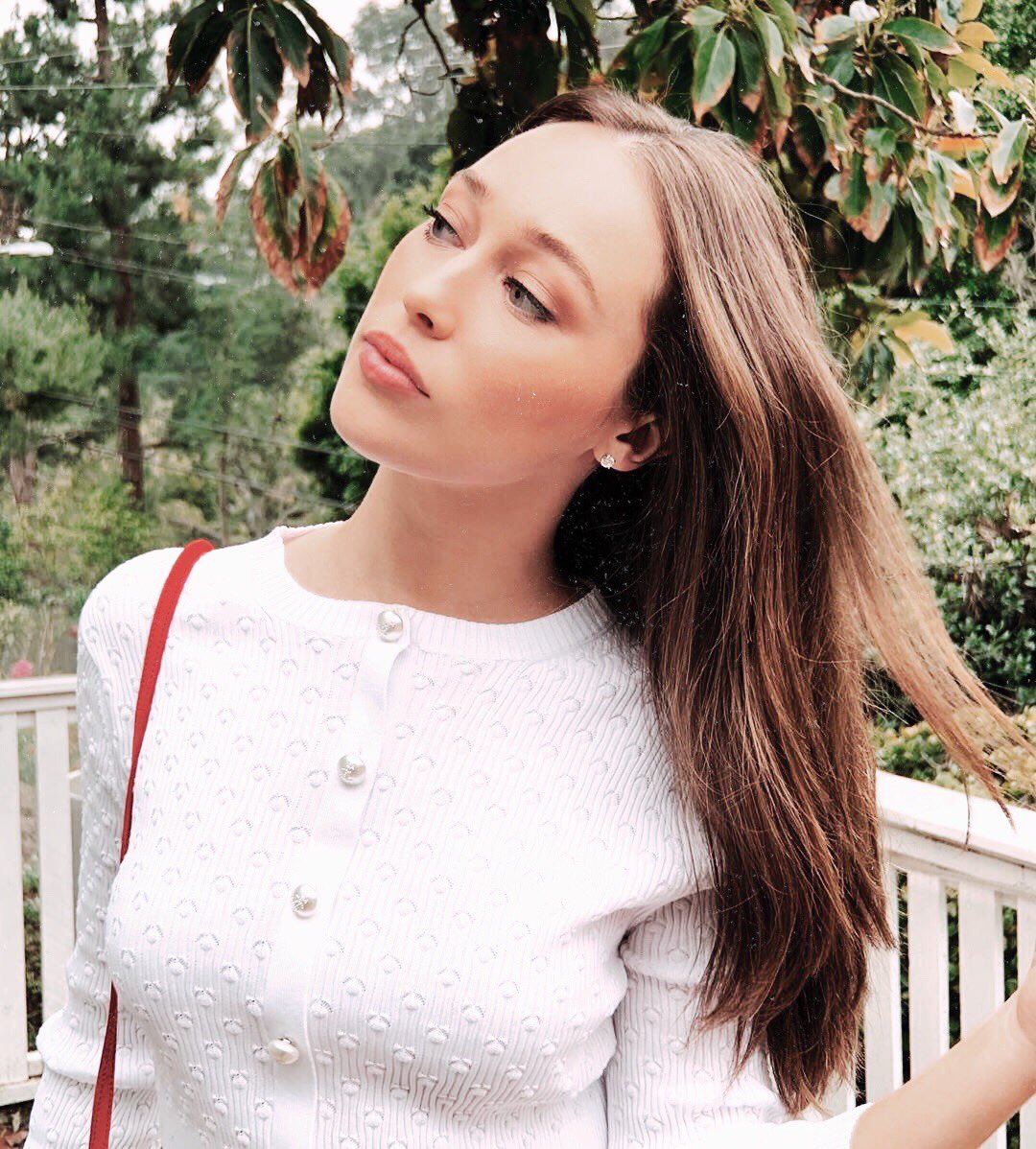 alyciacohvn's tweet photo. Because of rain, we stole a kiss or two
The cloudy day gave way to skies of blue
We must thank that misty, moisty windowpane
We found our love because of rain https://t.co/Ife50Kj2bW