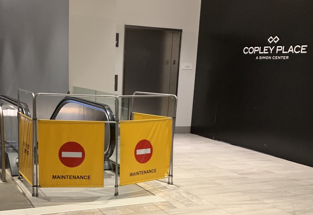 CopleyEscalator's tweet photo. Next stop, Back Bay....nope. @CopleyPlaceMA #copleyplace #foundatsimon #workatwayfair https://t.co/0suH1LHryz