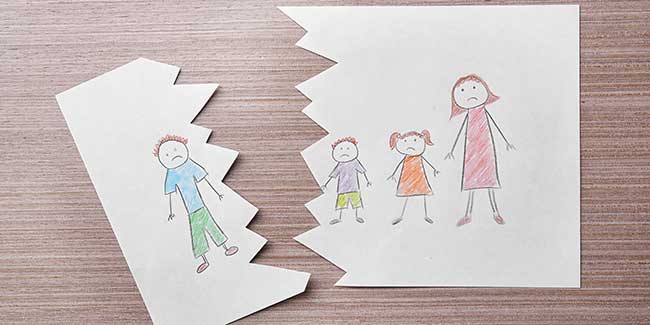 CastleAzlaw's tweet photo. Which court has jurisdiction over a US born child when their Mexican parents divorce?  #FamilyLaw #Divorce #Custody #DivorceAttorney  https://t.co/nBwDAlWnfs https://t.co/rUiuIq3TqP