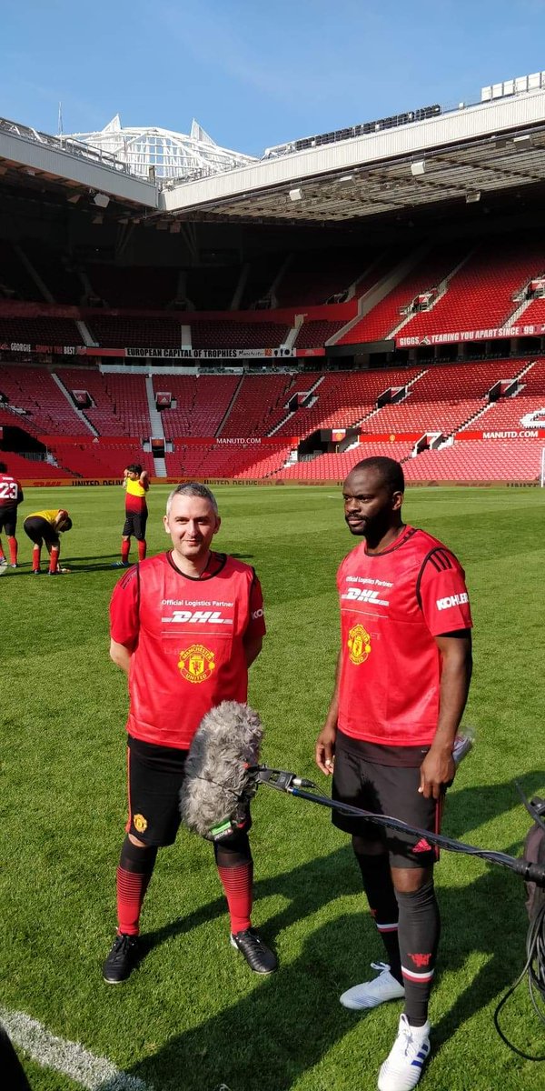sabalis's tweet photo. A truly unique experience we won't forget! Thank you @DHLManUtd and @louissaha for having you close! #DHLUnitedDelivered @GreekReds https://t.co/1Hl0OuVgfT