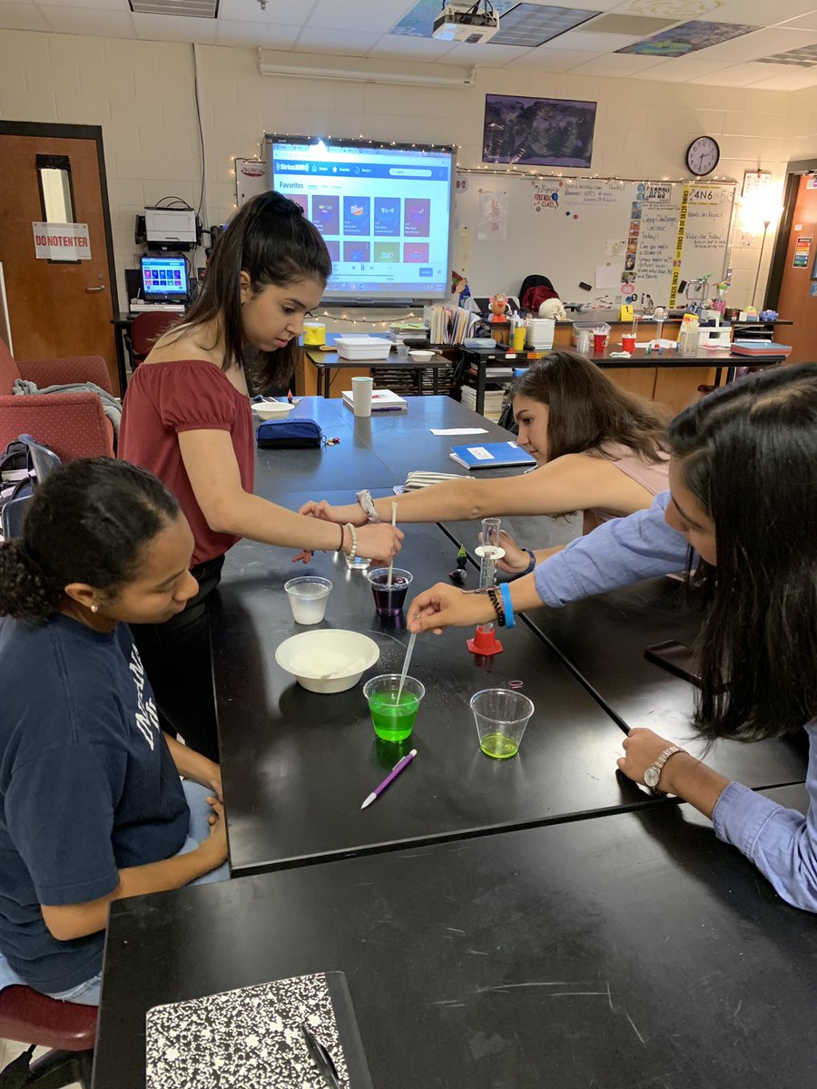 BisesiScience's tweet photo. Density Challenge #apesrules https://t.co/5k9mkxHK8y