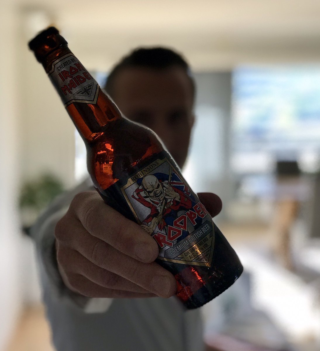 EspenGronstad's tweet photo. USA børsen ned i frykt for handelskrig. Så hva er da ikke bedre enn å skylle det ned med en import.🤘🏻🍺
#FearOfThe.... 🇨🇳 📉 https://t.co/Io5wctxYcB
