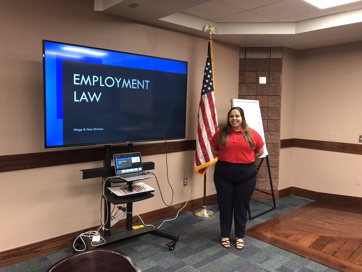 EHinojosESC19's tweet photo. Kudos to our Libertas Seniors on their successful presentations to attorneys and the community! Thank you attys Linda Estrada, Ron Banerji, and Alex Cuellar for mentoring our students!
#TeamSISD #BlazerNation #LearningLaw #ThisIsLibertas https://t.co/gIWsPGmBHP