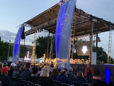 Partnership for Safe Medicines (@safemedicines) on Twitter photo Tonight this nation honors 371 fallen heroes who paid the ultimate price to protect our way of life. We are proud to be supporters of Police Week 2019 & Law Enforcement nationwide. #NLEOMF #PoliceWeek #NeverForget #NationalPoliceWeek2019 Tonight this nation honors 371 fallen heroes who paid the ultimate price to protect our way of life. We are proud to be supporters of Police Week 2019 & Law Enforcement nationwide. #NLEOMF #PoliceWeek #NeverForget #NationalPoliceWeek2019