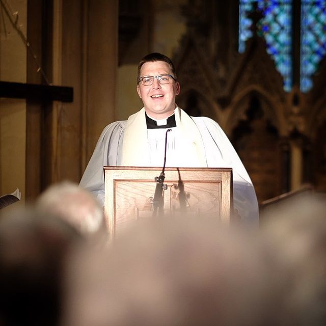 A very warm welcome to our new Vicar of Pip n Jim’s, St Peter Berrynarbor and St Peter &amp; Vincula Combe Martin #ilfracombeharbour #loveilfracombe