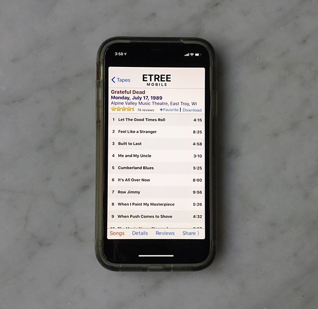 It’s Monday and it feels like summertime - so we’re channeling that good ‘ole Alpine Valley energy for tonight’s #mamatriedmonday. There was always a special vibe to those outdoor summer shows deep in the Midwest - summer was in full effect and there was… bit.ly/2Q3TuIe