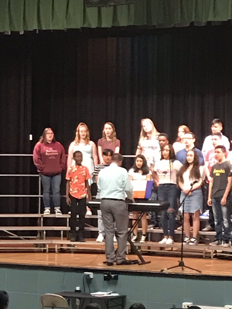 Stembucmusic's tweet photo. “You can count on me, I’ll be there.” Our @StemmersRunMS 8th Grade Chorus singing Bruno Mars.  Nice job!!! @SRMS_Principal https://t.co/KzdGgT6zgK