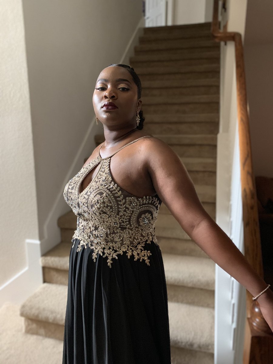 JanelsShow's tweet image. Sparkle like a Diamond 💎, Glitter like Gold🌟 #QueenJ👑 #ViewOnFire🔥