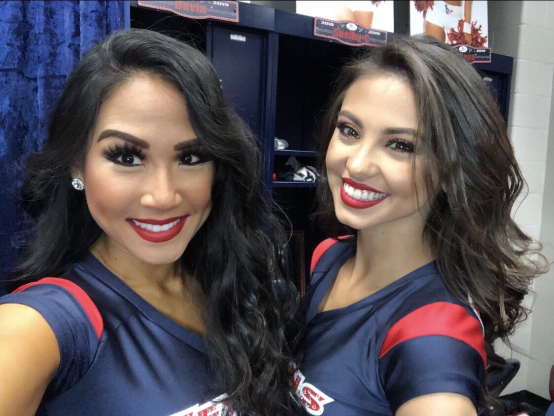 itsSAMazing's tweet photo. Happy Birthday to the sassiet HTC I know! Wishing you the most fabulous Birthday ever!! @HTC_SierraQ 🥳🎉🎈 https://t.co/ySSDRESzX6