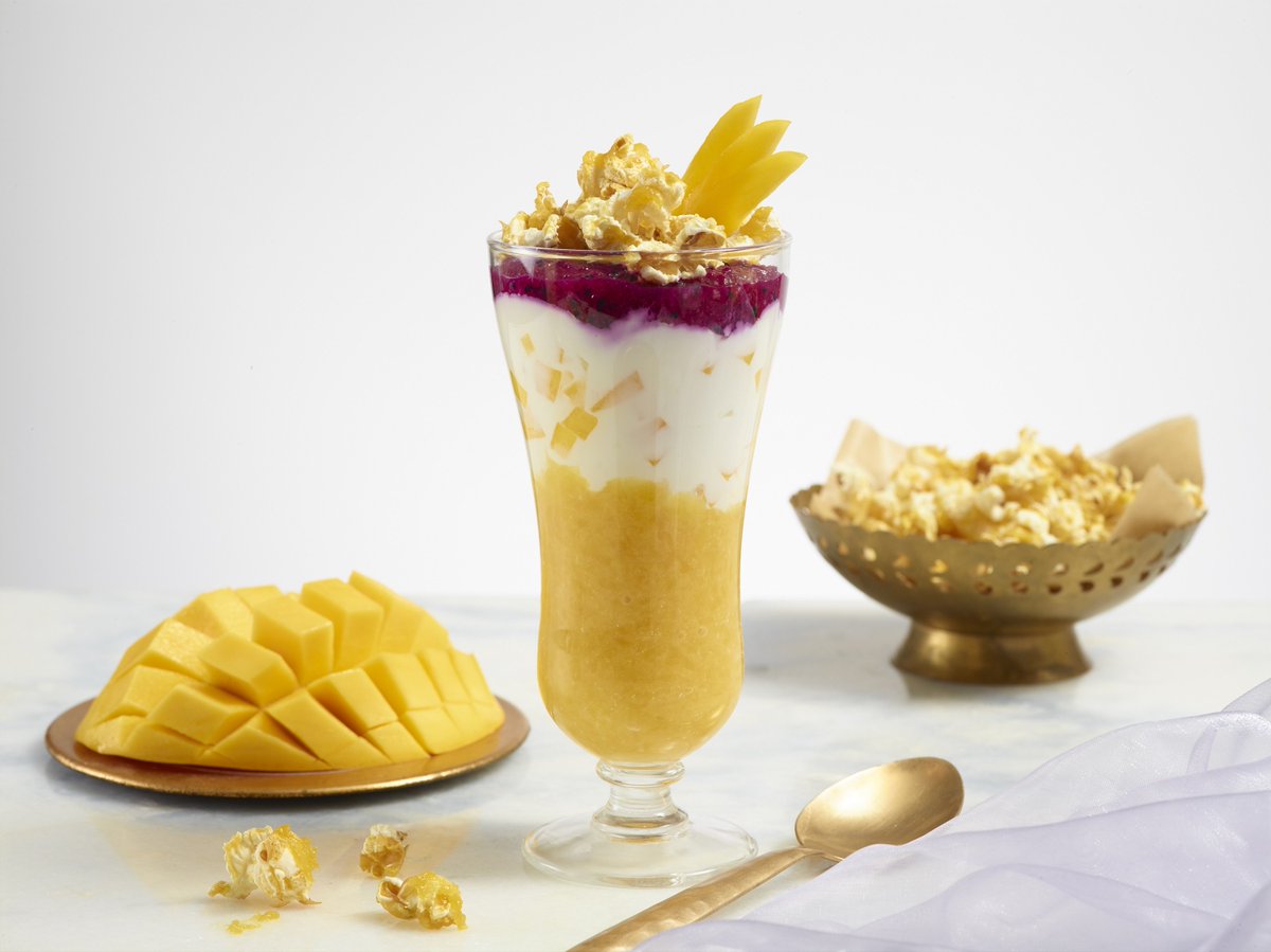 Mango_Board's tweet photo. A #mango, #dragonfruit & caramel corn parfait? Yes please. Add this innovative dish to your menu today! 🍿 https://t.co/OqUJxLjWXs #chefcreation https://t.co/WgqmCzXyUI