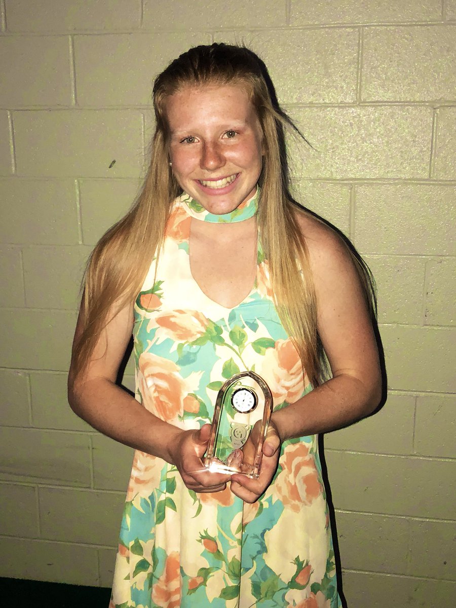GustieGym's tweet photo. Brooke Merila wins Gustavus Female Newcomer of the Year!! #goldengusties https://t.co/ZLfRMJ0Nxr