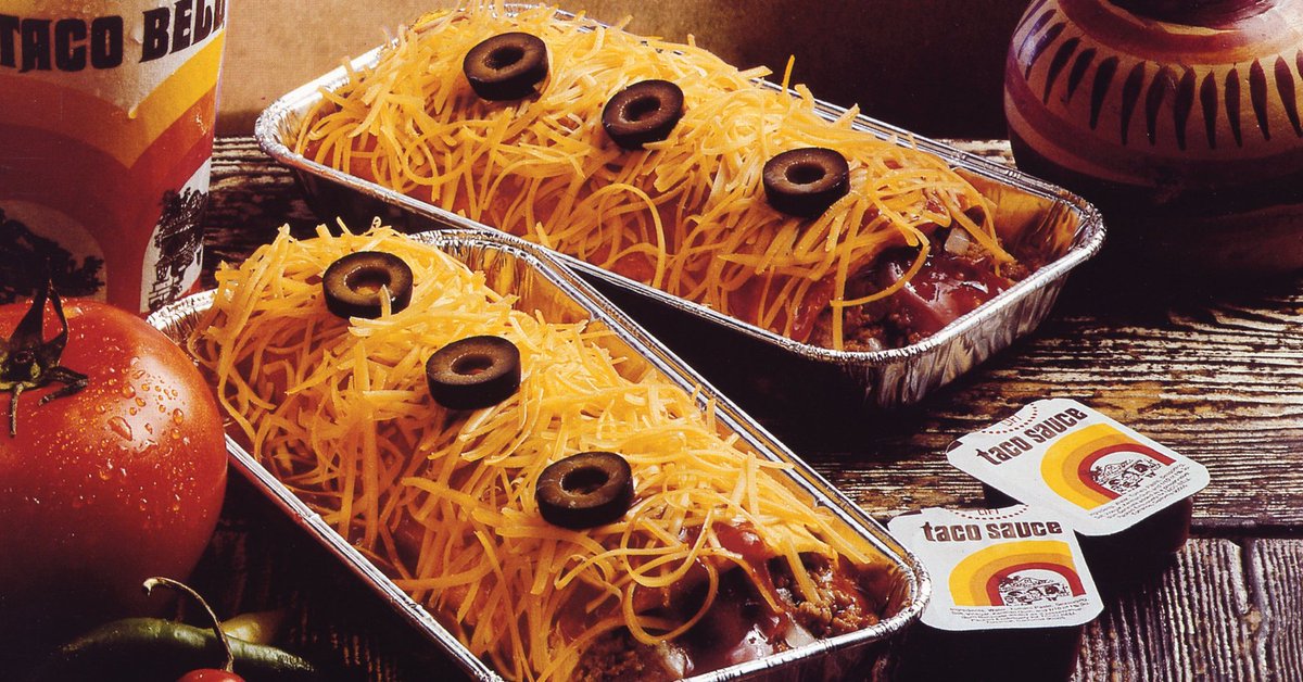 NeedEnchiritos's tweet photo. How much does @tacobell charge for red sauce since I apparently have to make my own enchiritos? https://t.co/aeeplw6za9
