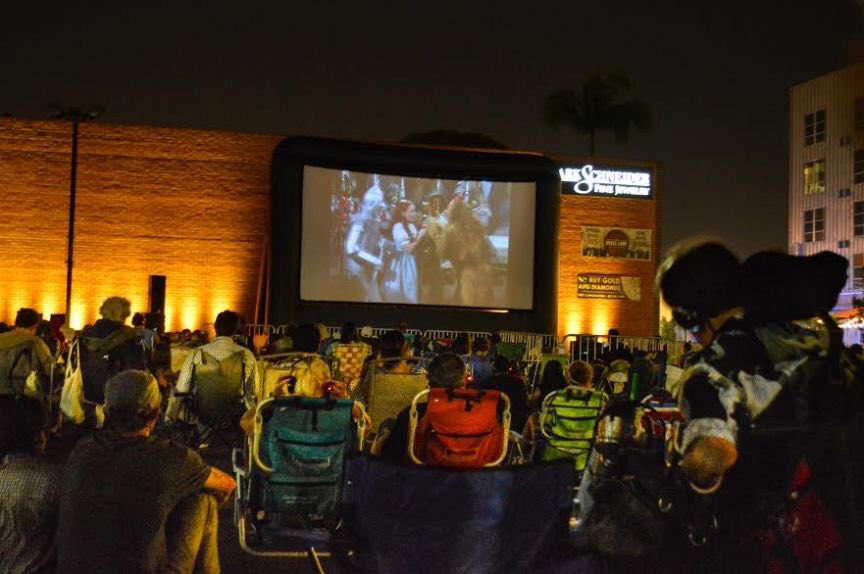 DTLBAlliance's tweet photo. Join us this Thursday for 🎙 #LiveAfter5ive! In light of #BikeMonth, we will have a Bicycle Movie Drive-In at the Promenade to celebrate the bike lane completion. 🎟FREE ADMISSION | FREE BIKE 🚲VALET | FOOD AND 🍻DRINKS | FREE 🚎TROLLEY | FREE LIVE 🎙MUSIC https://t.co/G9vpwEw243