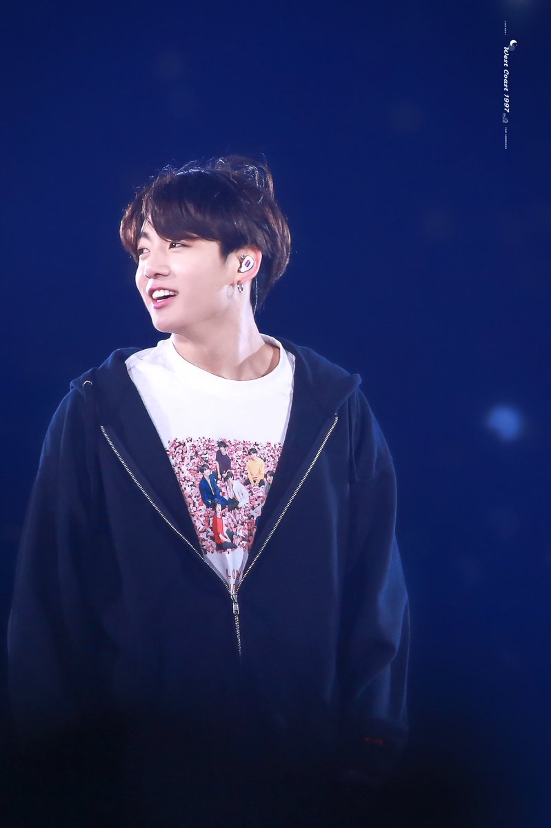 WCoast1997's tweet photo. 2019/05/11
SY in Chicago HD

#BTS #BBMAsTopSocial BTS
#정국 #JungKook 

@BTS_twt @bts_bighit https://t.co/kTUhVAXPv3
