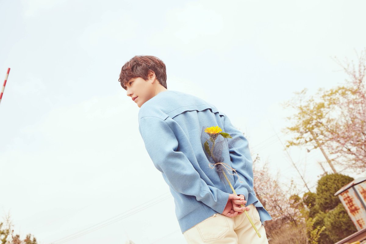 leefour04's tweet photo. 圭圭 waiting for u 💙
@mtvmiaw 
@SJofficial 
#PremiosMTVMIAW 
#MTVLAKPOPSUPERJUNIOR 
#MTVLAFANDOMSUPERJUNIORELF https://t.co/MRlJVFFMT2