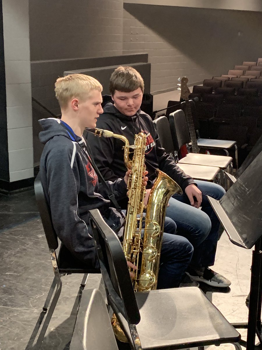 clairelarson2's tweet photo. Can HS band students learn a new instrument and 7 new notes in 3 days?We will find out! Here’s a sneak peak on our new unit #instrumentswap @KWPrincipalRyan https://t.co/JYhhe0jsRO