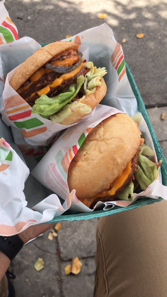 iamdeedj's tweet photo. Tried these burgers from @TheBurgerPatch today. Freaking delicious!! And their shake as well. Definitely coming back soon!! #BurgerPatch #BeyondMeat https://t.co/bKOJtukS46