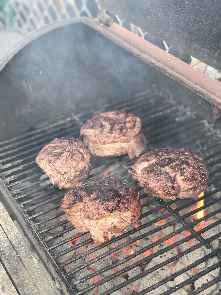 Hellofa1's tweet photo. You want that smoke? Donβt you? Thatβs why you hire us! We come with the smoke! https://t.co/uKkF5NcZOc @GrubRub15
RT to let a young Catering company shine! #grilledfood #grilling #fantasticfood #fabulousfood #amazinglygood #awesomeeats #awesomefood #chefsthatgrill #Cooking https://t.co/AC64CtsKZg