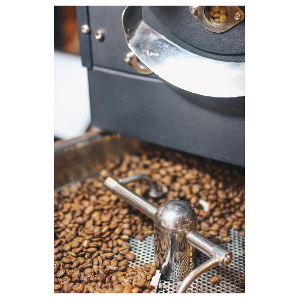 xliiicoffee's tweet photo. Todays vibe ... coffee
Lots of coffee
.————/———— .
#43factory
#43factorycoffeeroaster
#specialtycoffee #coffeegram
#coffeeholic #caffein #caffeindaily
#coffeeoftheday #baristar #roastery
#baristalife #danang #espresso https://t.co/kHBg4DvaXS