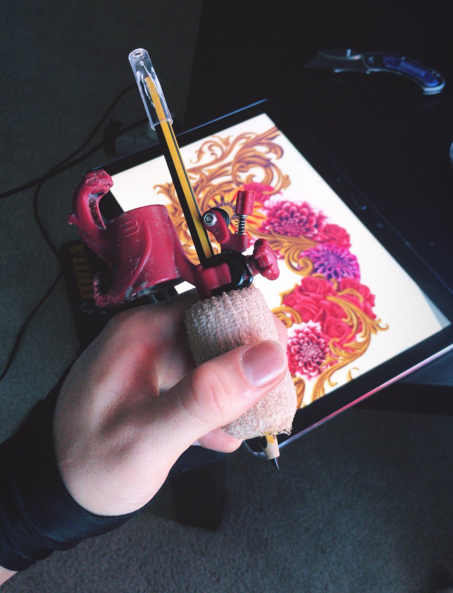 imsuavecito's tweet image. My stylus &amp;gt;&amp;gt;&amp;gt; ✍🏼

#PerfectPractice #LevelsToThisShit