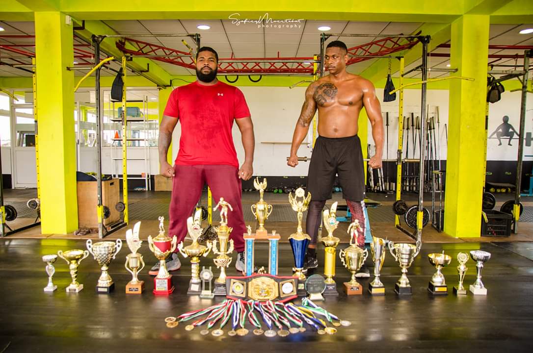 597Yusu's tweet photo. Donovan and Leandro Dongo chosen by WWE to represent Suriname 🇸🇷🤩💪🏻💖👊🏻😍🇸🇷

https://t.co/GLfcNMyrfl

#Suriname #WWE #TeamDongo #TheDongoBros #COOL #Proud https://t.co/4MKH9Gnnps