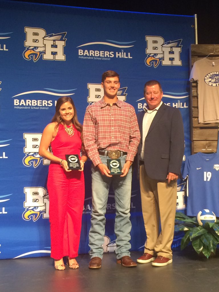 Congrats to senior <a href="/becca_nickol/">Becca Downs</a> on receiving the female Eagle of the Year award! So proud of all of your hard work this year!