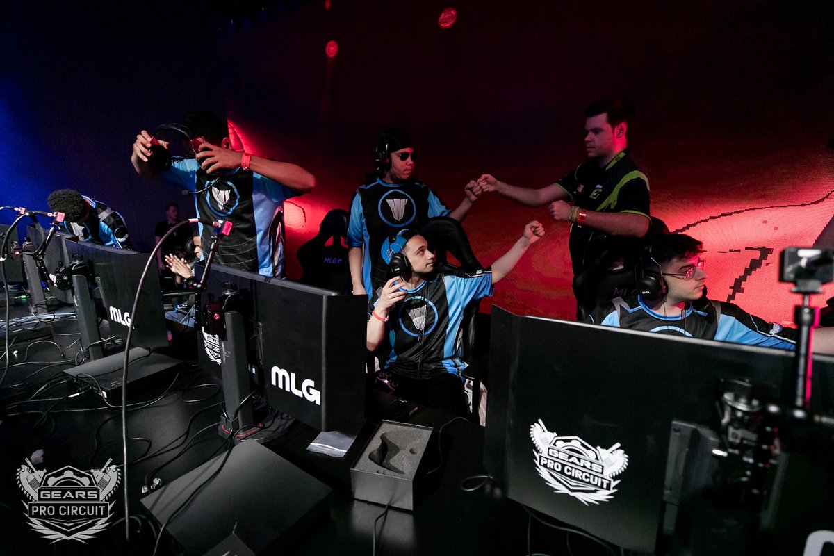 SignedRuthless's tweet photo. F/a coach going into Gears 5, feel free to contact me &amp; ask any questions or concerns you have &amp; I’ll get back to you. (Exploring all options)

RTS APPRECIATED Thank you 🙏🏼
(Wish everyone luck going into G5 &amp; would like to thank all my previous teams for a opportunity to work) https://t.co/cgO5L18OuO