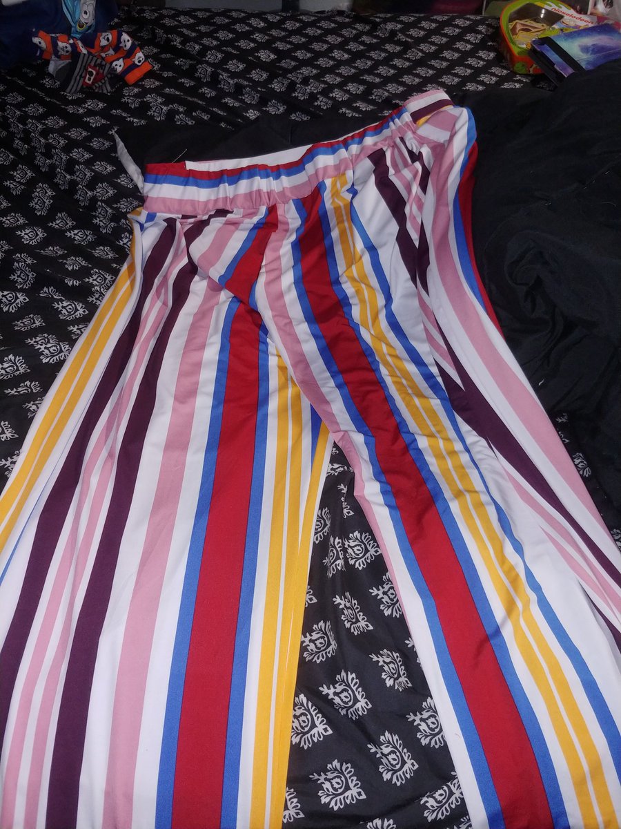 DavidGr07311154's tweet photo. Wife just bought these pants told her we cant be seen in public together, was this wrong lol. https://t.co/z5MK67hCEb