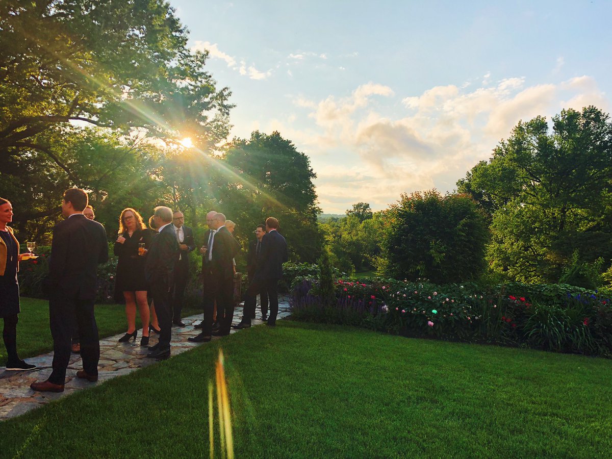 sofie_lindblomm's tweet photo. Fantastic first day in Washington with @BusinessSweden Board visiting House of Sweden, discussing with think tanks and talking to Swedish companies. Ending with dinner at the Swedish Residence hosted by Ambassador Karin Olofsdotter 

🇸🇪🇺🇸 https://t.co/yMLg1ESLUR