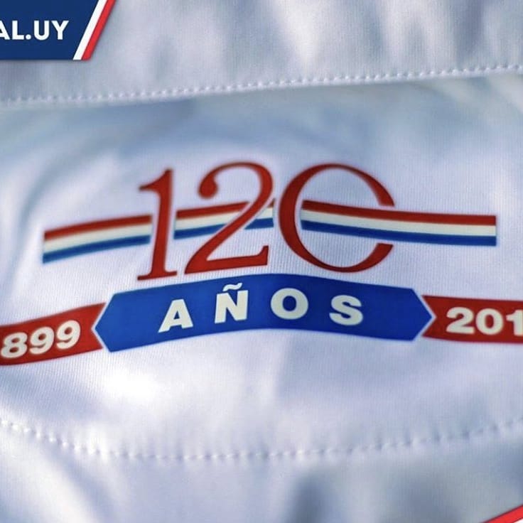 Chino_Recoba20's tweet photo. Felicidades @Nacional!!! Felices #120AñosDeVerdad 🎂. Gracias por haberme dejado ser parte de tu historia https://t.co/bw9SOSBsbL