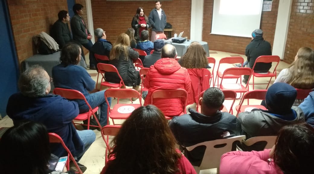 DefendamosIndep's tweet photo. Este Sábado 11 de mayo  los vecinos de Escanilla y López de Alcazar se reunieron para iniciar un trabajo en defensa de su barrio, ante los 2 puentes, cuya construcción no fue avisada por la @Muni_Indep a cargo del alcalde @Duranbaronti. https://t.co/1haEUjjdoe