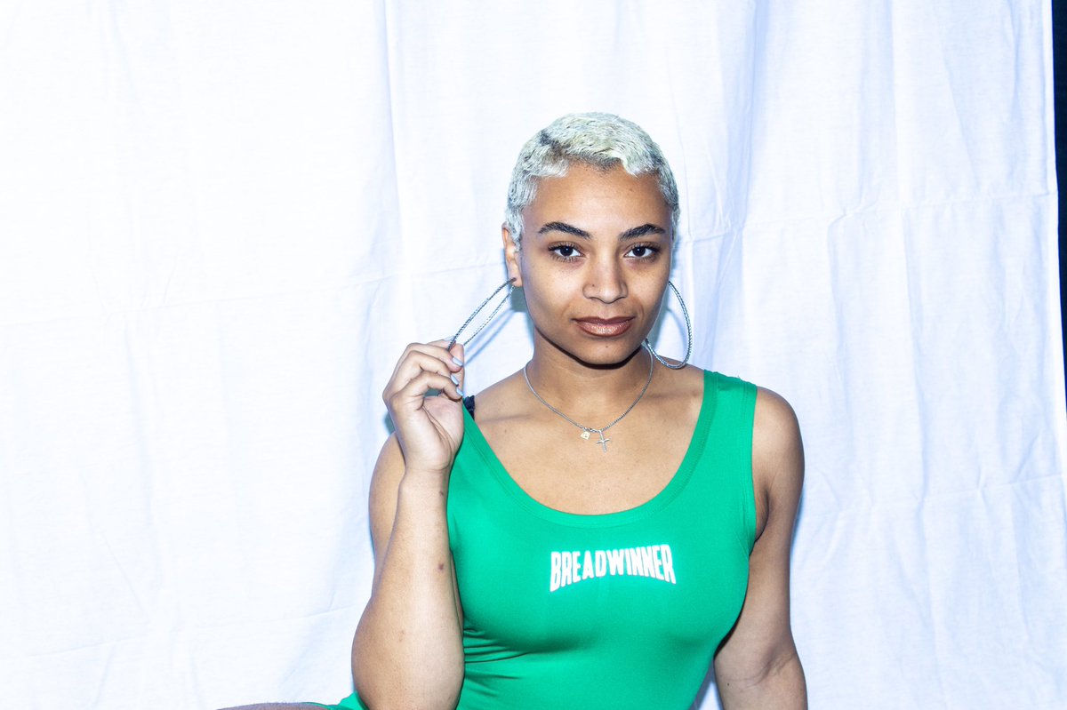 XclusiveShoots tweet picture