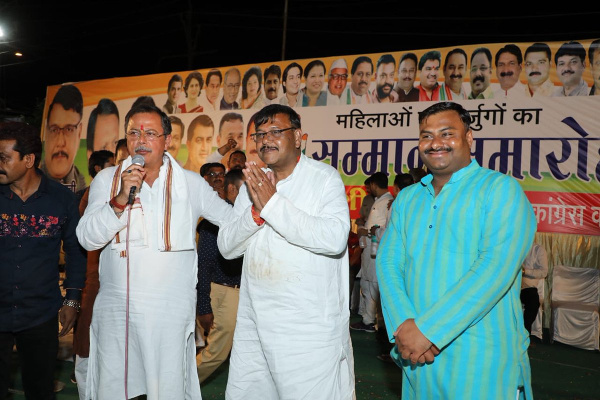 ASinghINC's tweet photo. कल इन्दौर से कांग्रेस प्रत्याशी श्री पंकज संघवी के समर्थन में सज्जनप्रभा गार्डन में हुई सभा में जुटी भारी भीड़ । https://t.co/zKkQtwYEfs