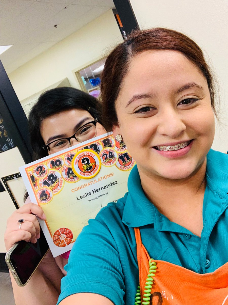 Rubi2060's tweet photo. Want to shout out Josh 15 years and Leslie 3 years of service I appreciate everything you guys do for our triple nickel and Amanda for stepping up here game to the next level going on over and beyond! 💪#ProudDs 👌🌸 https://t.co/3Gz2nR3hx1
