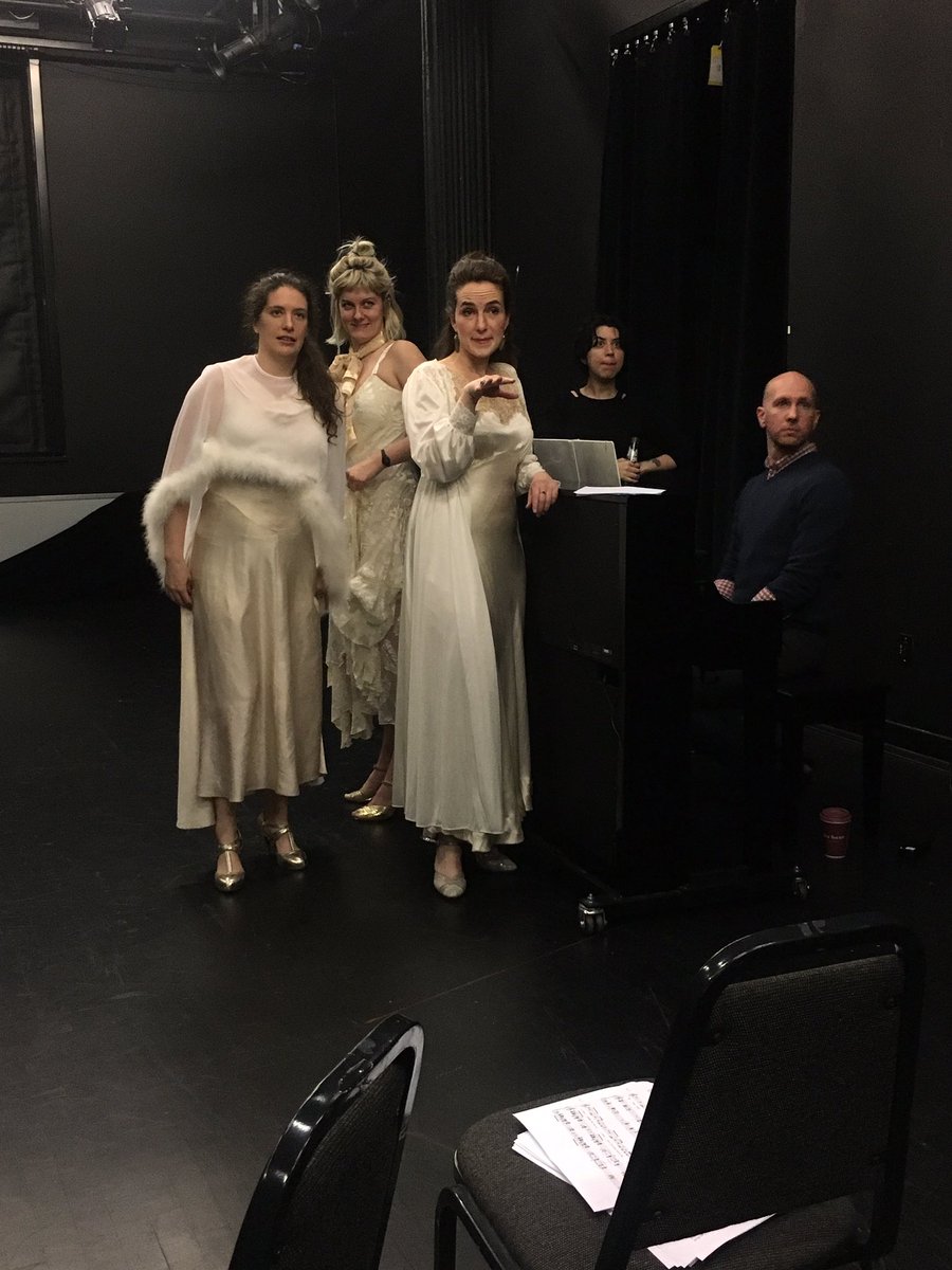 smlivetweets's tweet photo. The moment your director says “strike all the blocking”
#stagemanager #actors #theatre #theatretech #offoffbroadway https://t.co/474JePOvue