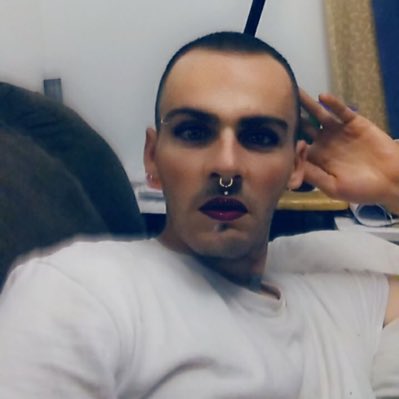 iSpeakPoop's tweet photo. #NewProfilePic https://t.co/bSrN7CojmO