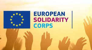 Zit je midden in je eindexamens en heb nog geen idee wat je hierna wilt gaan doen? Misschien is een jaartje #vrijwilligerswerk in #Europa iets voor jou. Info: #EuropeanSolidarityCorps, europa.eu/youth/solidari… #EURES