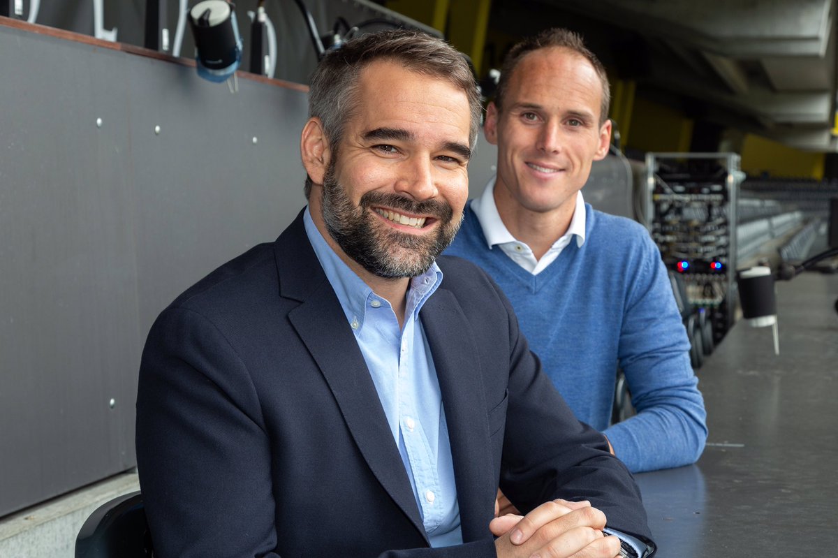 davidlemos's tweet image. Fier et comblé de pouvoir compter sur Steve von Bergen comme co-commentateur à l’occasion du Final Four de la Ligue des Nations. Un rôle qu’il saura endosser pour nous faire partager son regard, son ressenti et son expérience. Bienvenue Steve ! Photo @laurentbleuze #RTSsport