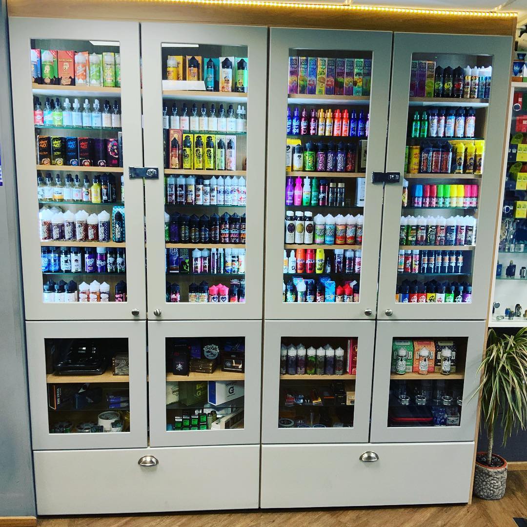 vapouround's tweet photo. #shopcheck - Big Vapes Nottingham has to be one of the most insanely stocked vape shops we've ever seen. From imported e-liquids to rare mods, they really do have something for everyone!
What makes your local vape shop special? Tag them below for future #shopcheck features! https://t.co/nXP0FyGBA0