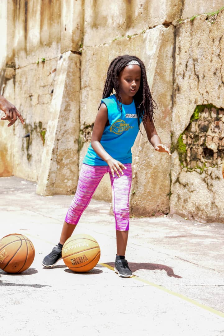 ihoopsbball's tweet photo. Coachability 💯 #GrowingChampions
Day✌Camp Feeling
Another awesome day of #BasketballLearning action is ahead of us! We learn the different #Moves that are important in executing a good offense & a good defense
@Ballislife @sportslinkug @SneakerNews @StephCurrySquad @CP3Cares https://t.co/cunmP7KMsn