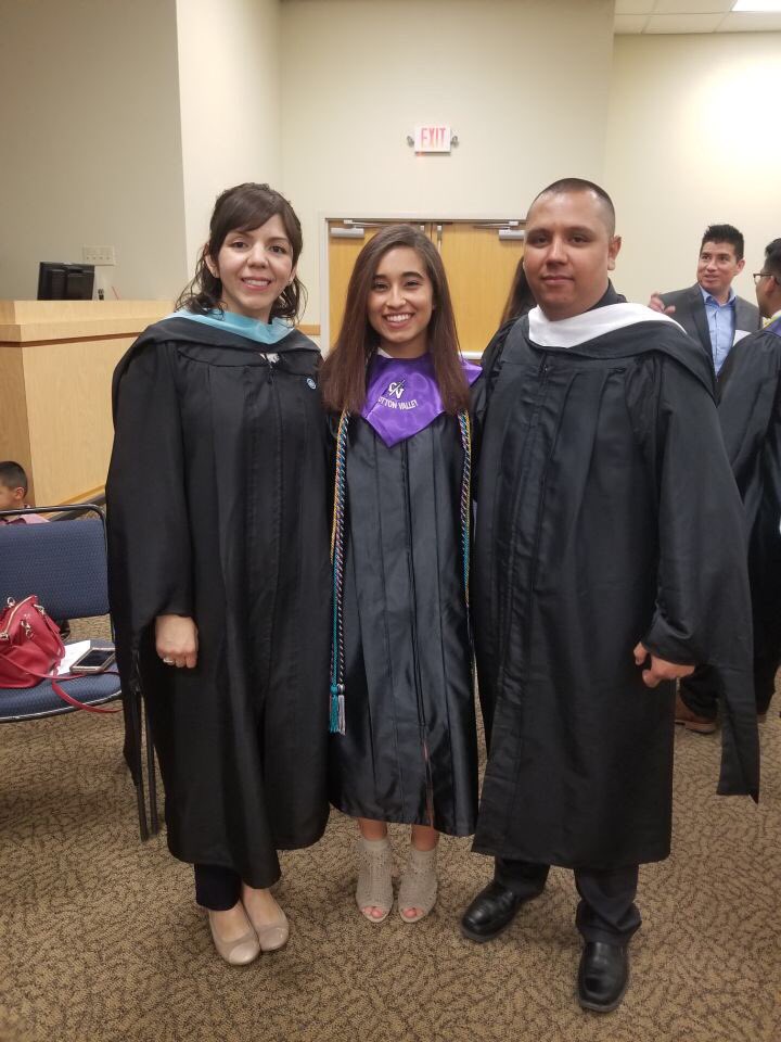 Martha16Erika's tweet photo. CVECHS Senior Recognition Class of 2019!! Thank you Lord for all your blessings and gifts to my Tania. Beyond proud your hard work paid off. Love you💖 #braggingtime #topscholar #AllCottonValleyGirl #AaronBidwellScholarship #RenaissanceAward #amazingmentors https://t.co/xCPA2gv8ta